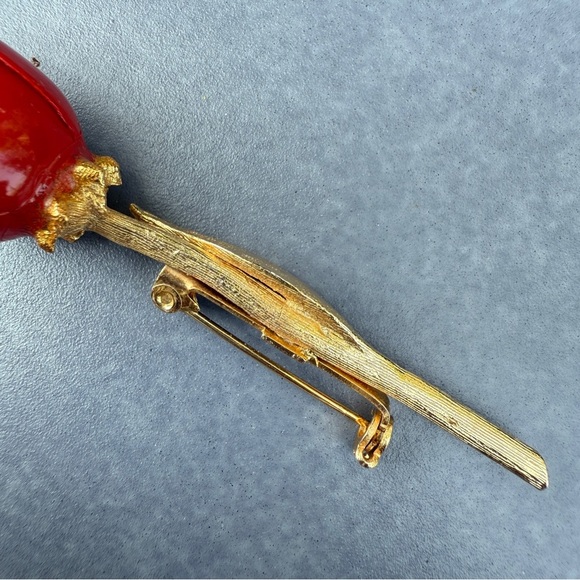Elegant Single Stem Red Tulip Brooch - Picture 14 of 14